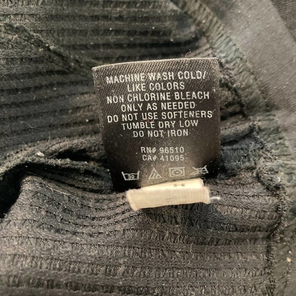 Under Armour Coldgear Loose Long Sleeve Quarter Zip Pullover Black Size Medium - Picture 8 of 8